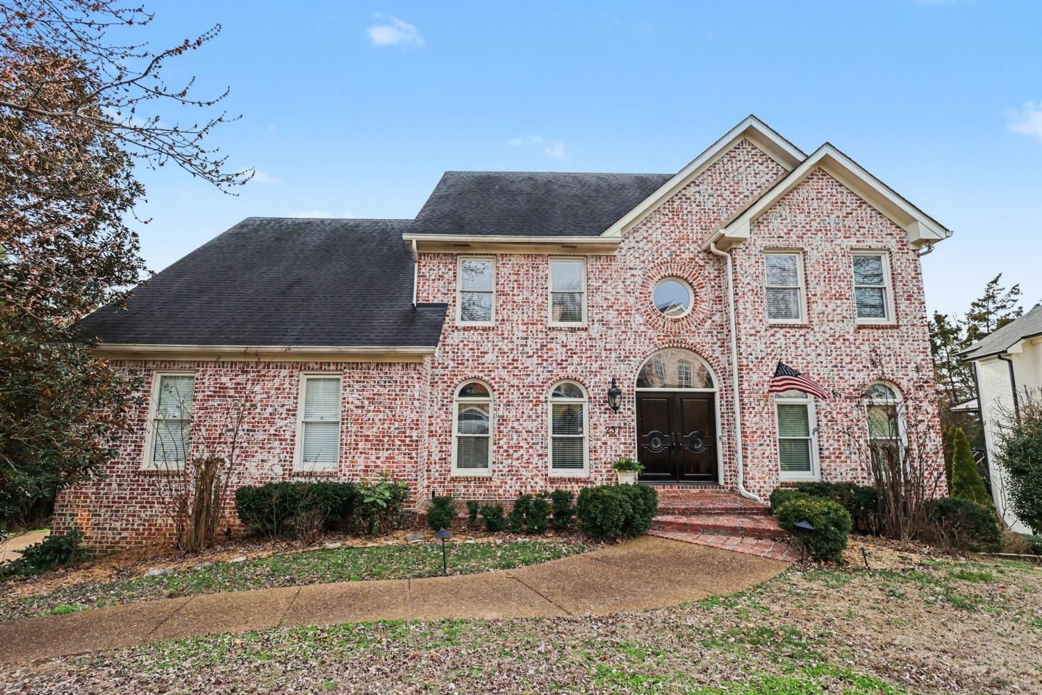 237 Halberton Dr TN 37069 For Sale - 