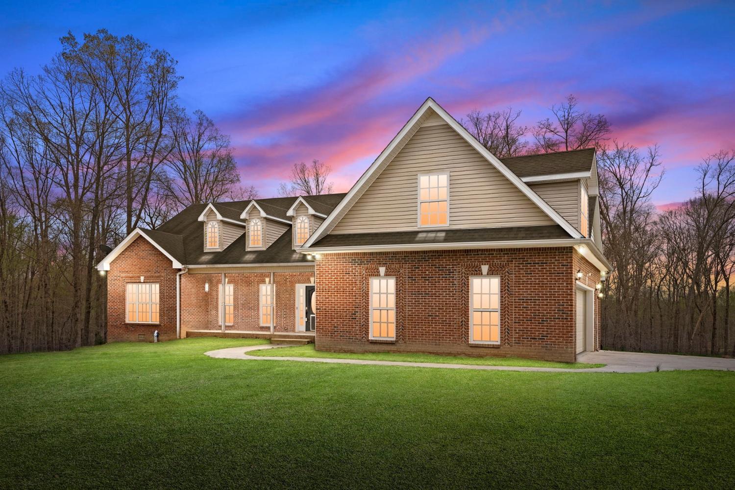 121-Meadow-Ln For Sale