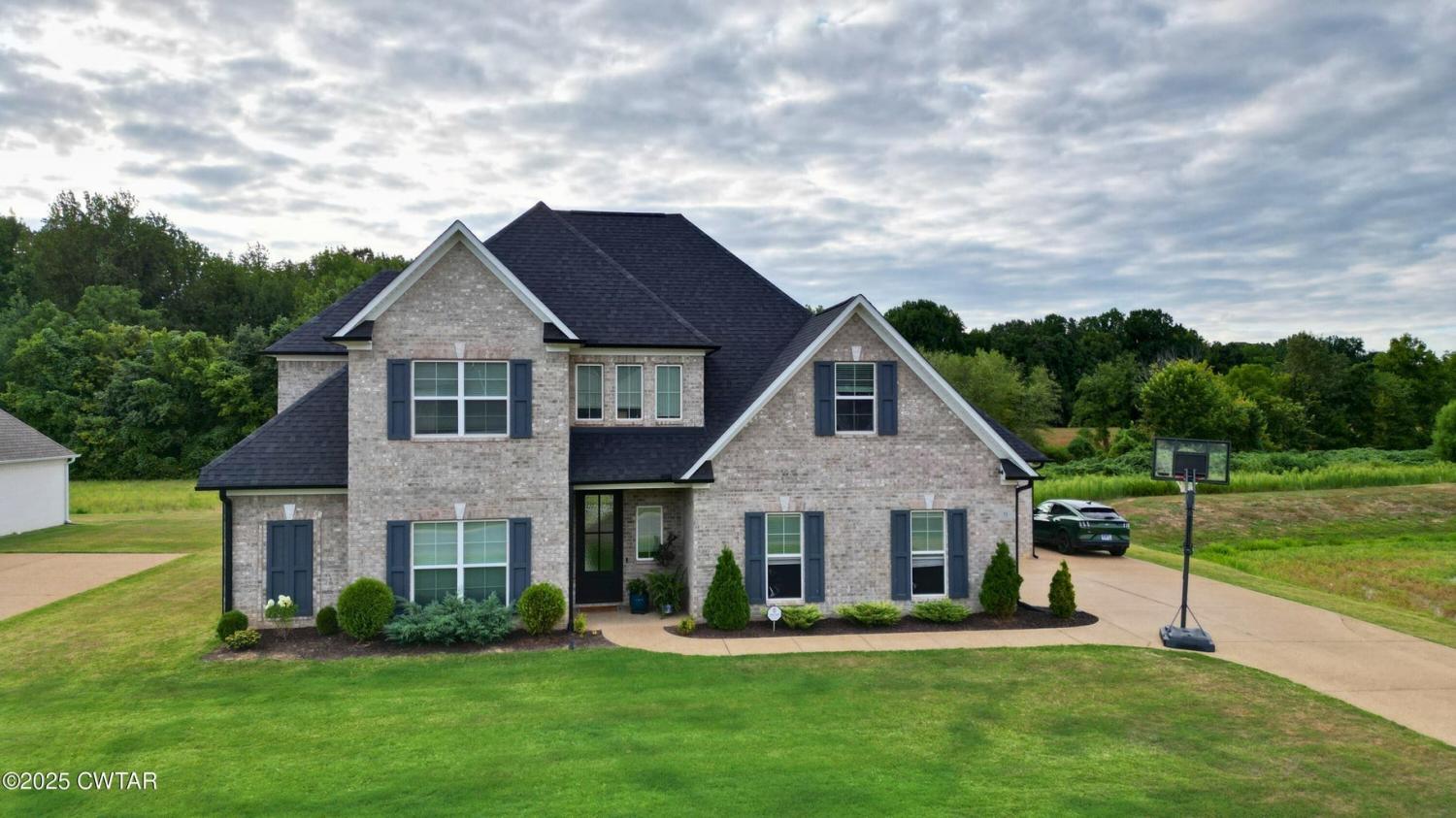 73-Westhaven-Pl For Sale