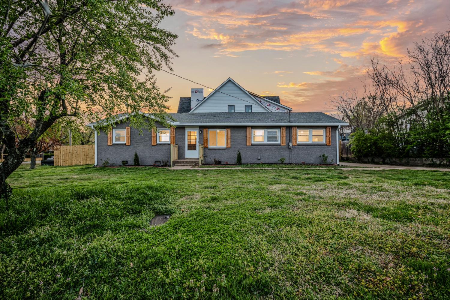 2640-Barclay-Dr For Sale