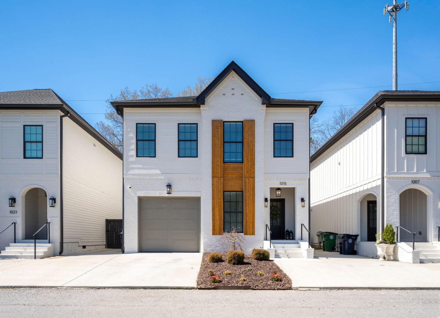 1015-Amelia-Court For Sale