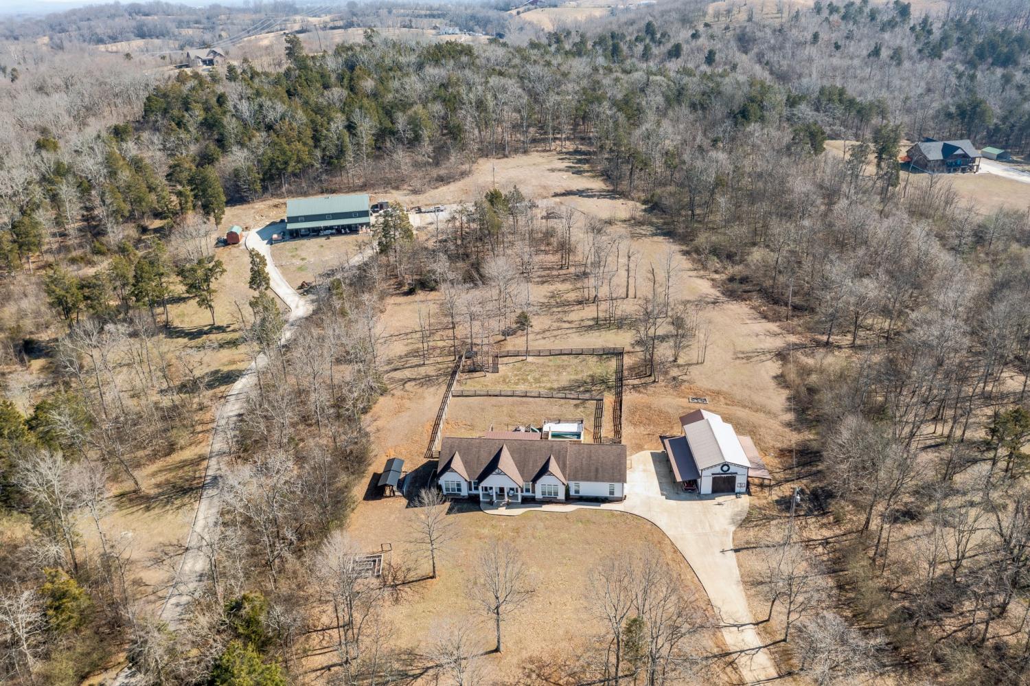 1362 Cliff Amos Rd TN 37174