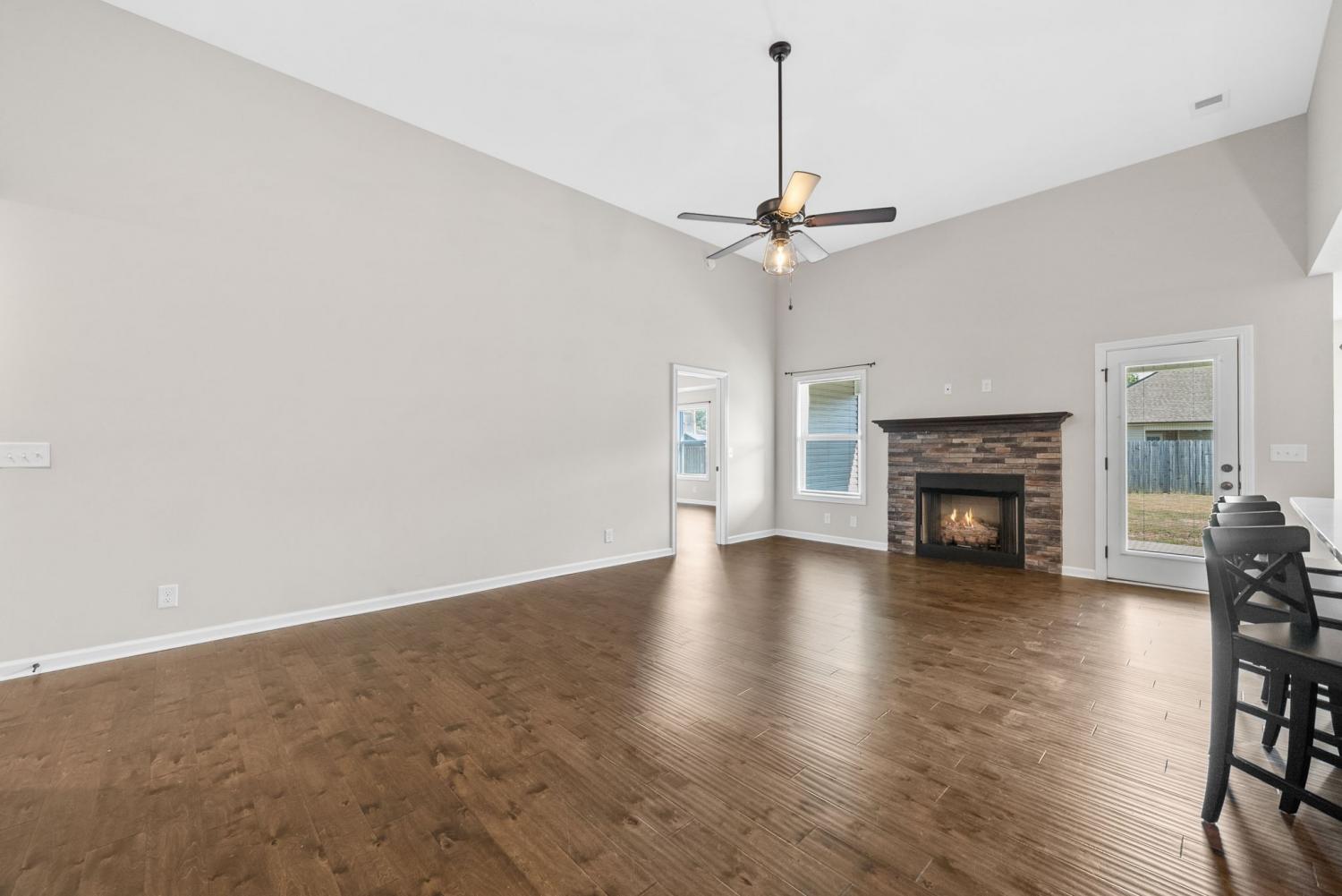 805 Waldon Ct TN 37042 For Rent - 