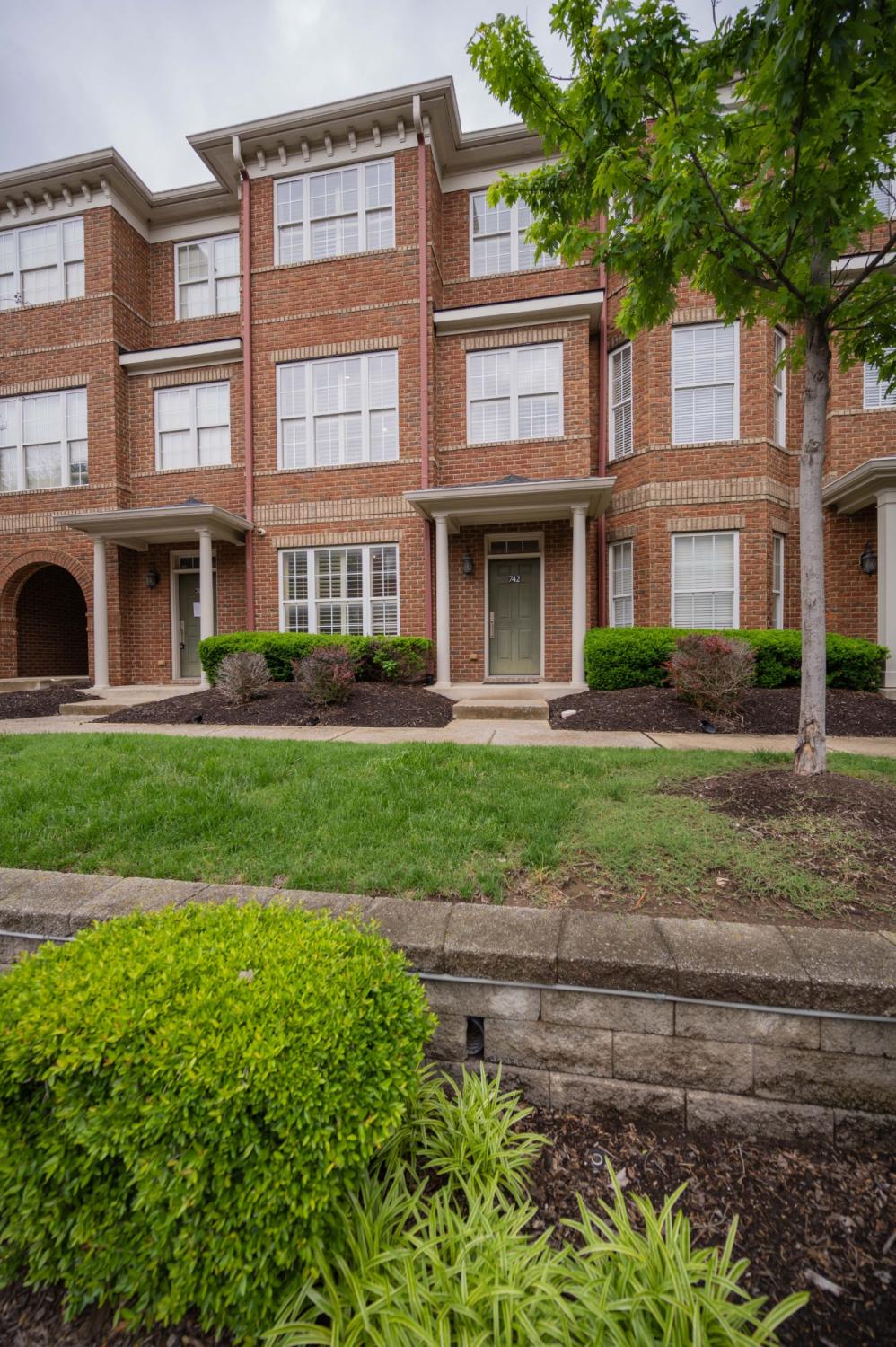 742-Wedgewood-Park For Sale