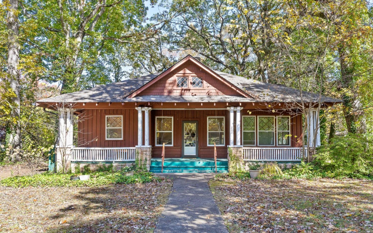 321-Signal-Mountain-Boulevard For Sale