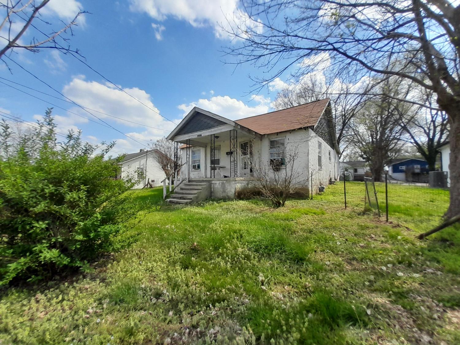 218-E-16th-St For Sale