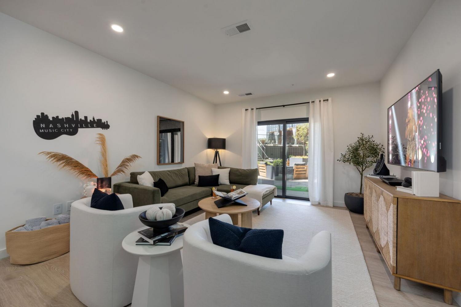 635-7th-Ave--S For Sale