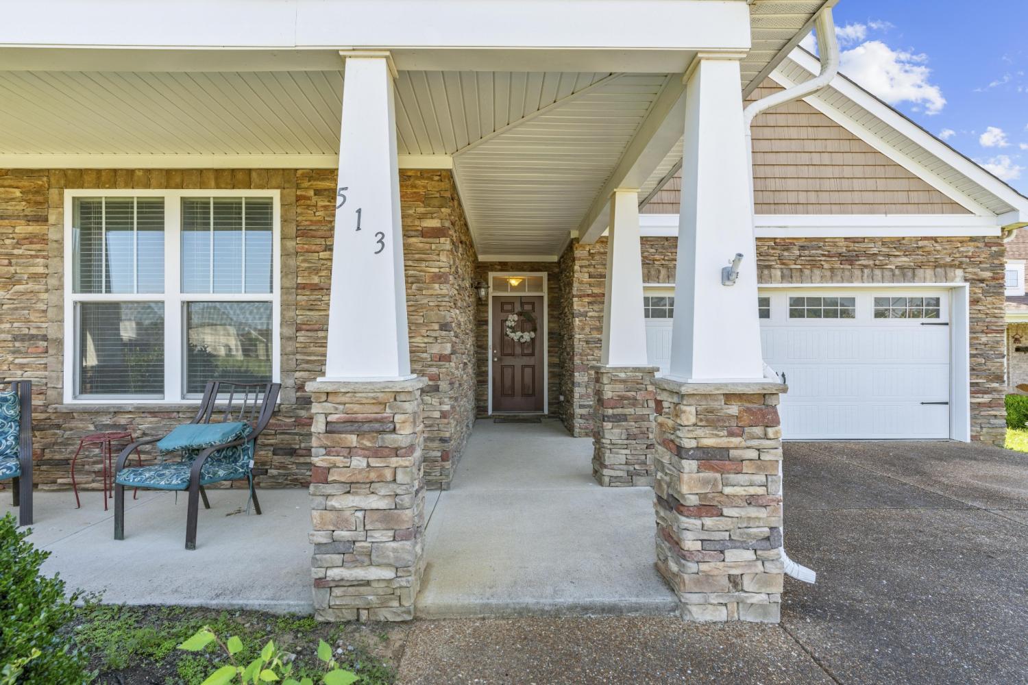 513-Larkin-Ct For Sale