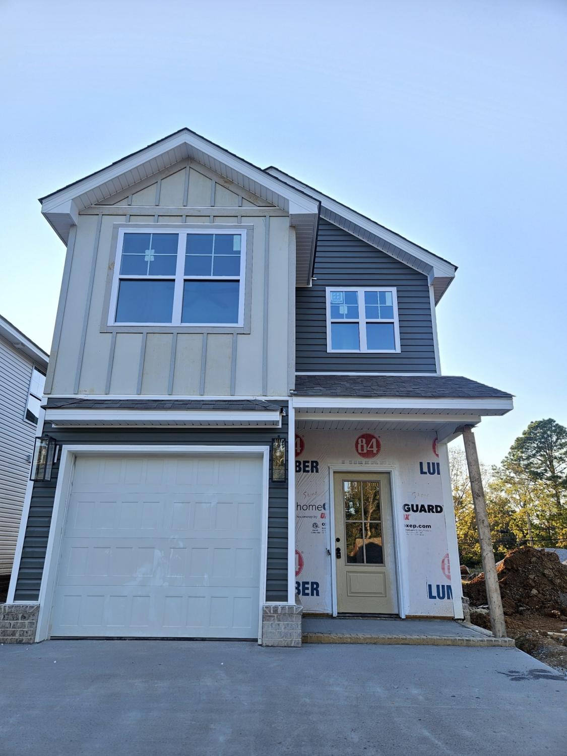 83-Charlotte-Rd For Sale