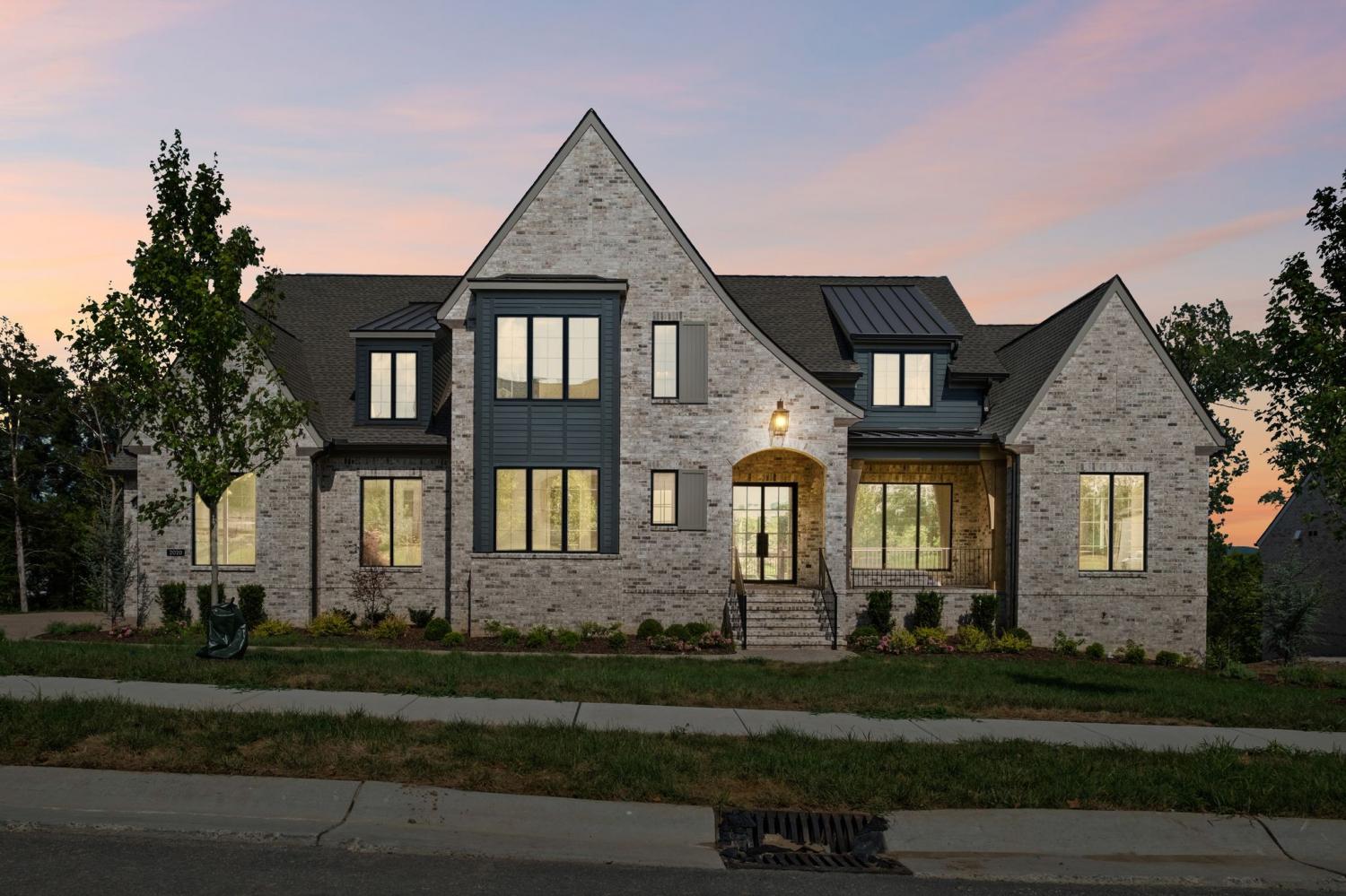 2020-Vail-Trace For Sale