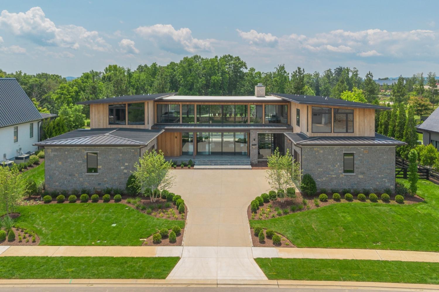 8005-Backwoods-Dr For Sale