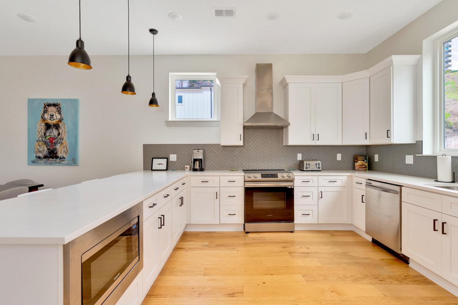 724-W-Bell-Avenue For Sale