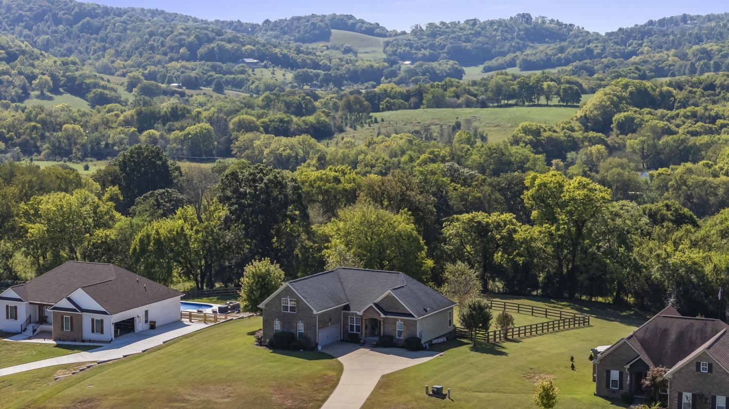 1851-Lochlann-Dr For Sale