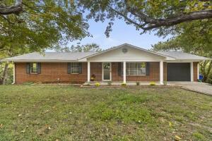 809-Dockery-Lane--SE For Sale