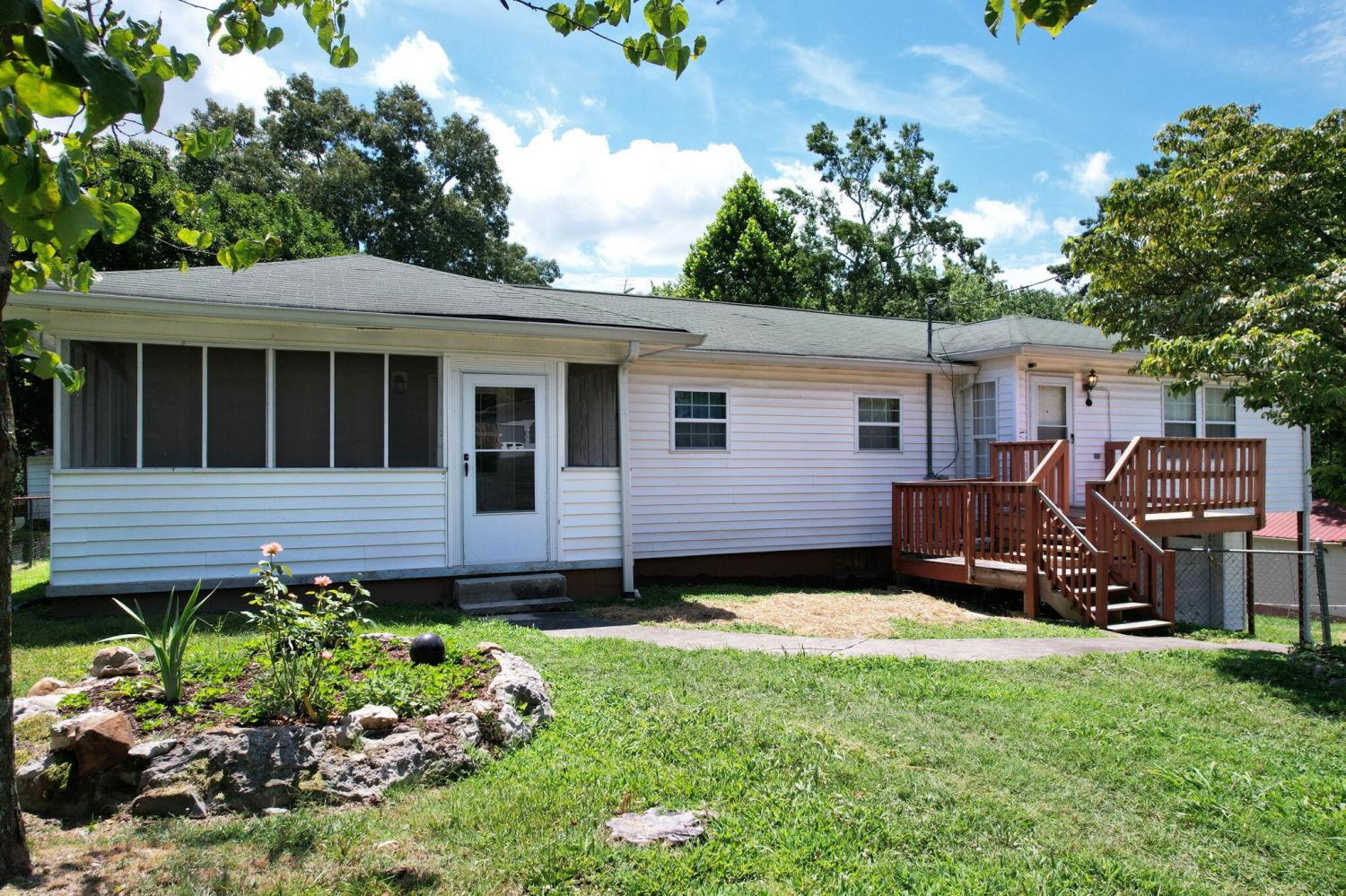 2035-Broomfield-Road--SE For Sale