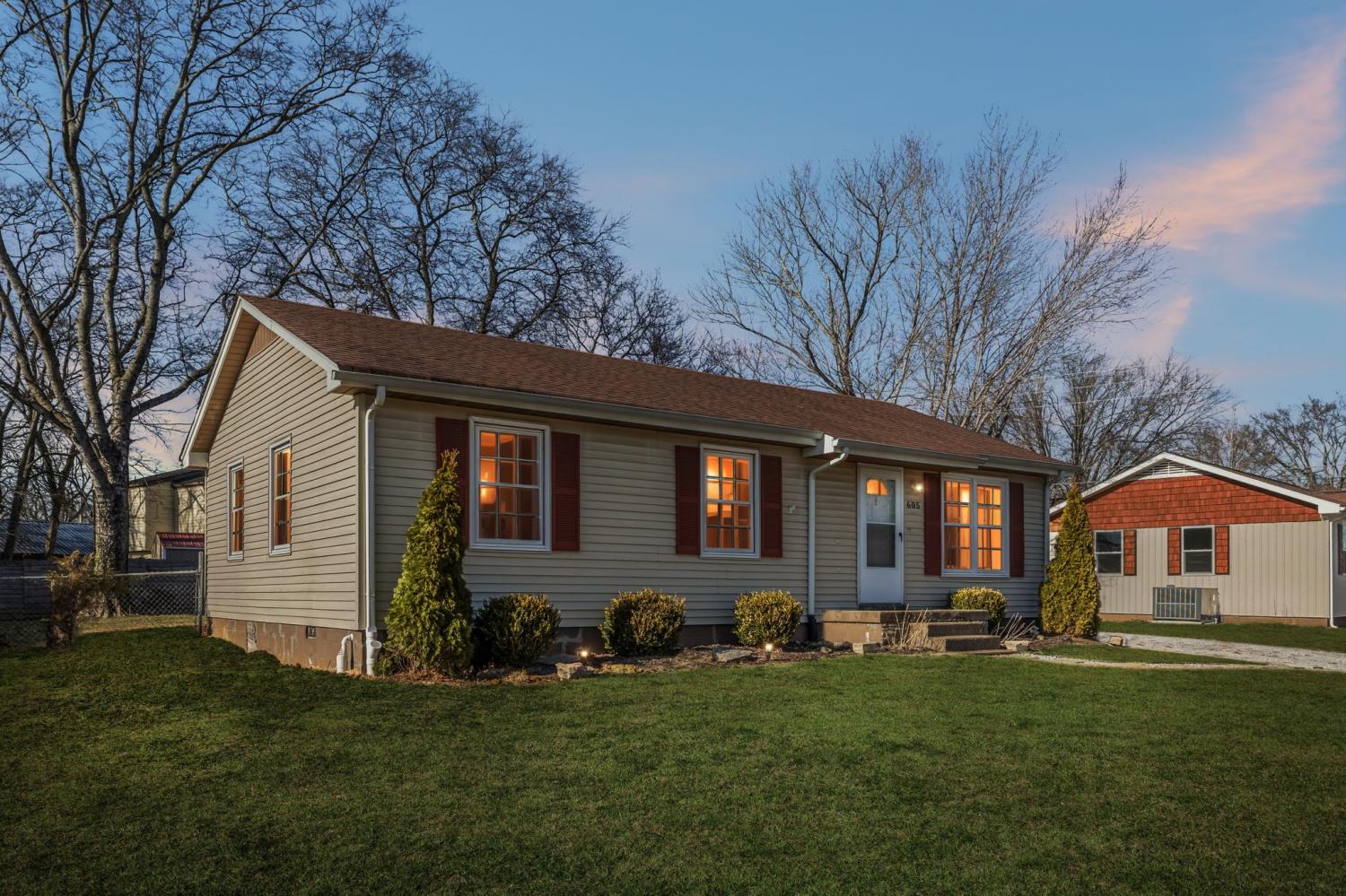 605-Hazelwood-Pk For Sale