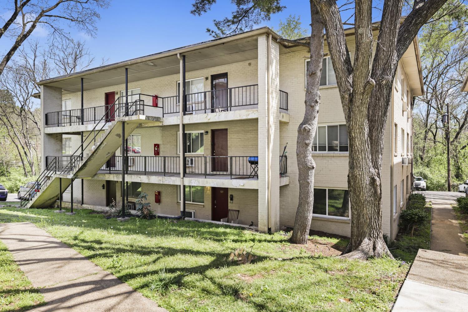 550-Harding-Pl For Sale