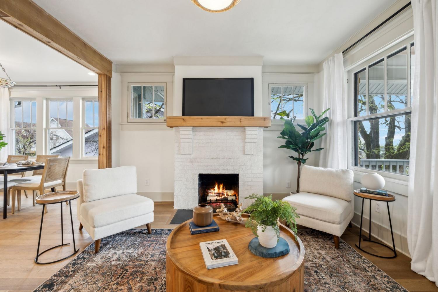 1304-Ashwood-Ave For Sale