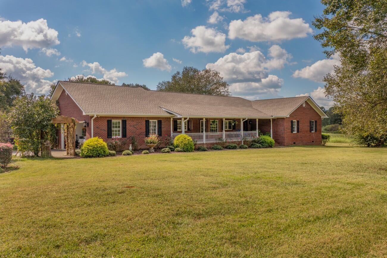 272-NW-Fairview-Road--NW For Sale