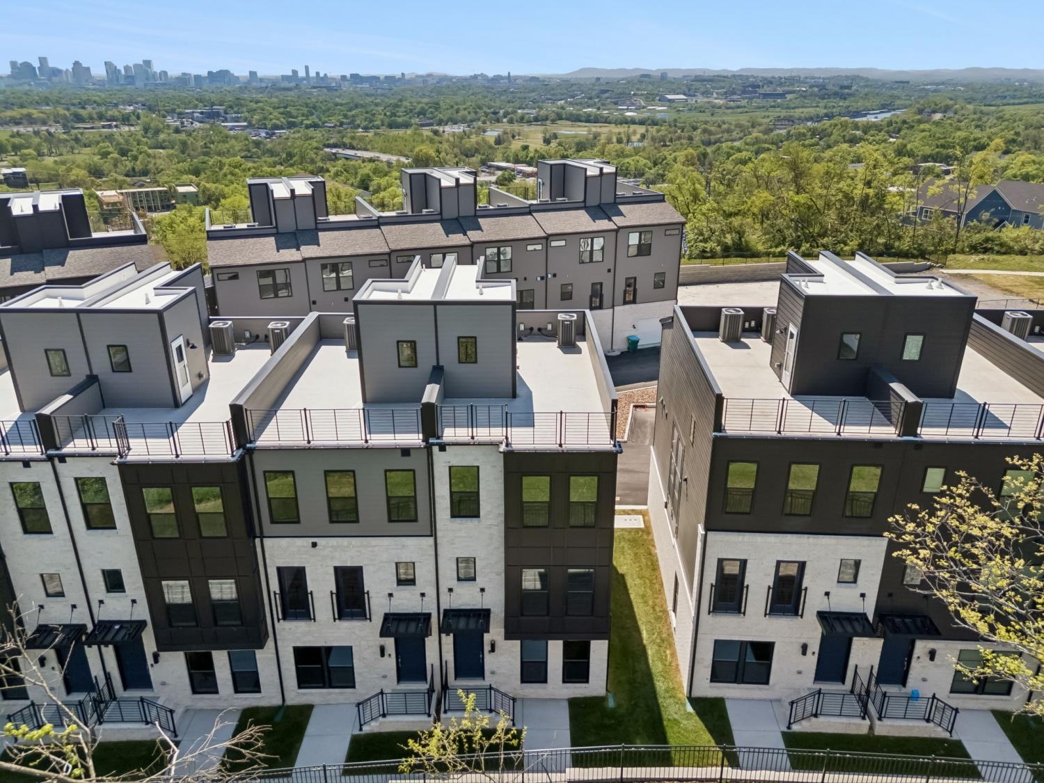 516-City-Scape For Sale