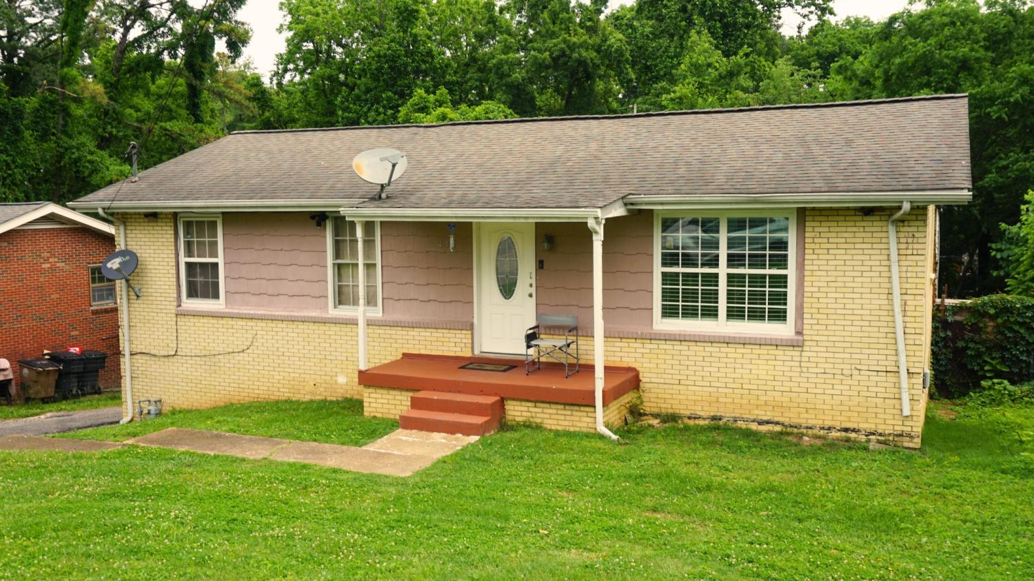 438-Tampa-Dr For Sale