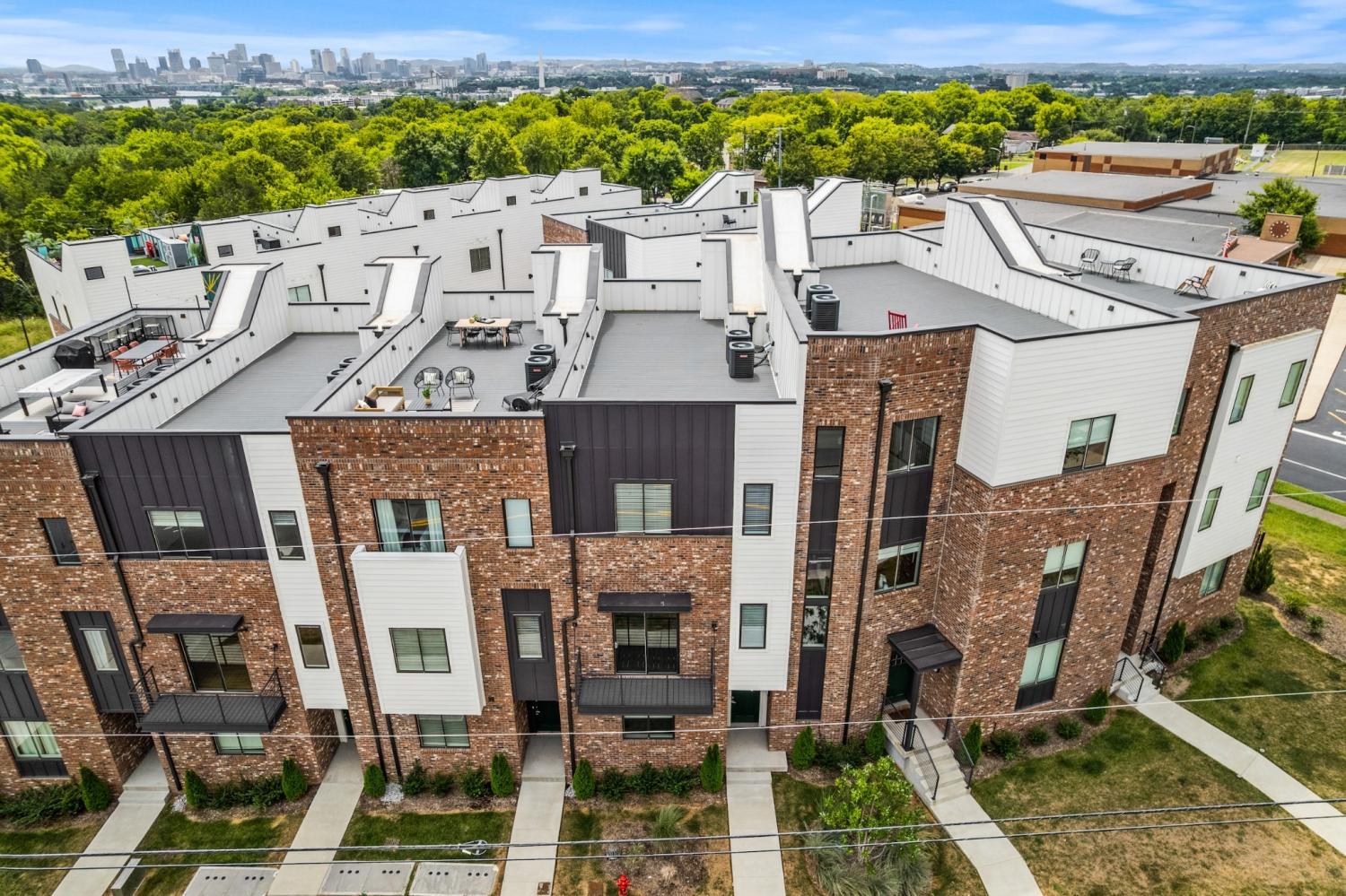 496-W-Trinity-Ln For Sale