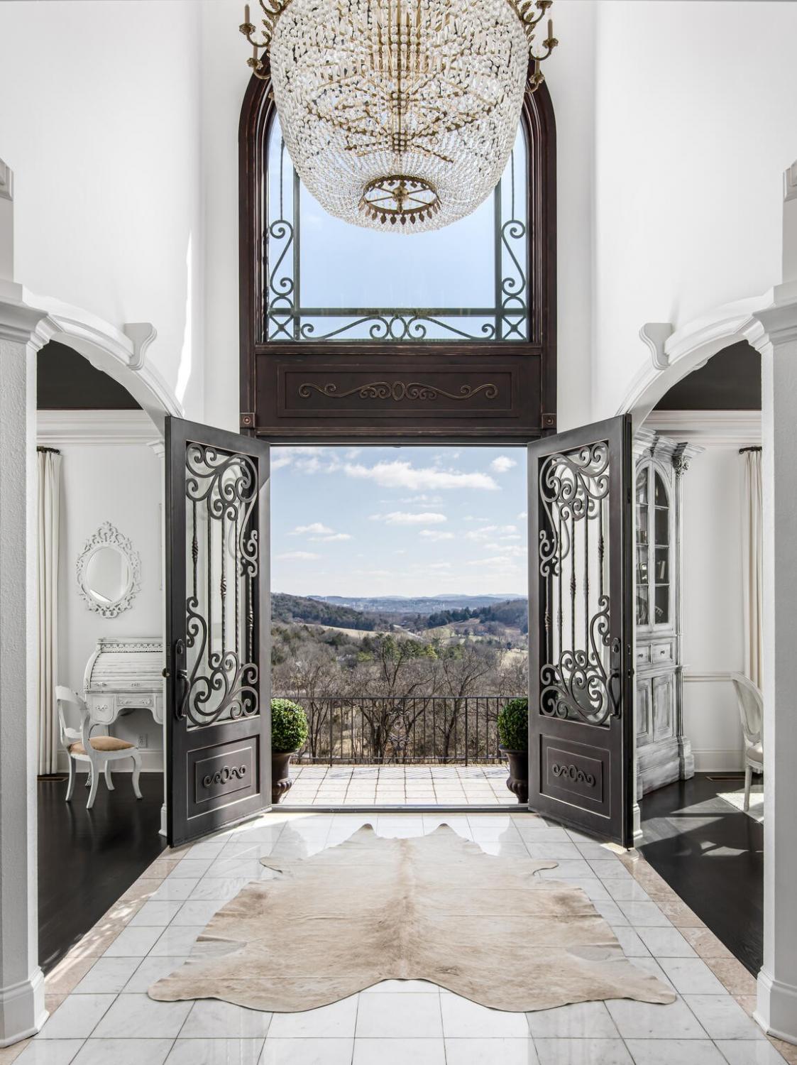 2194 S Berrys Chapel Rd TN 37069 For Sale - 