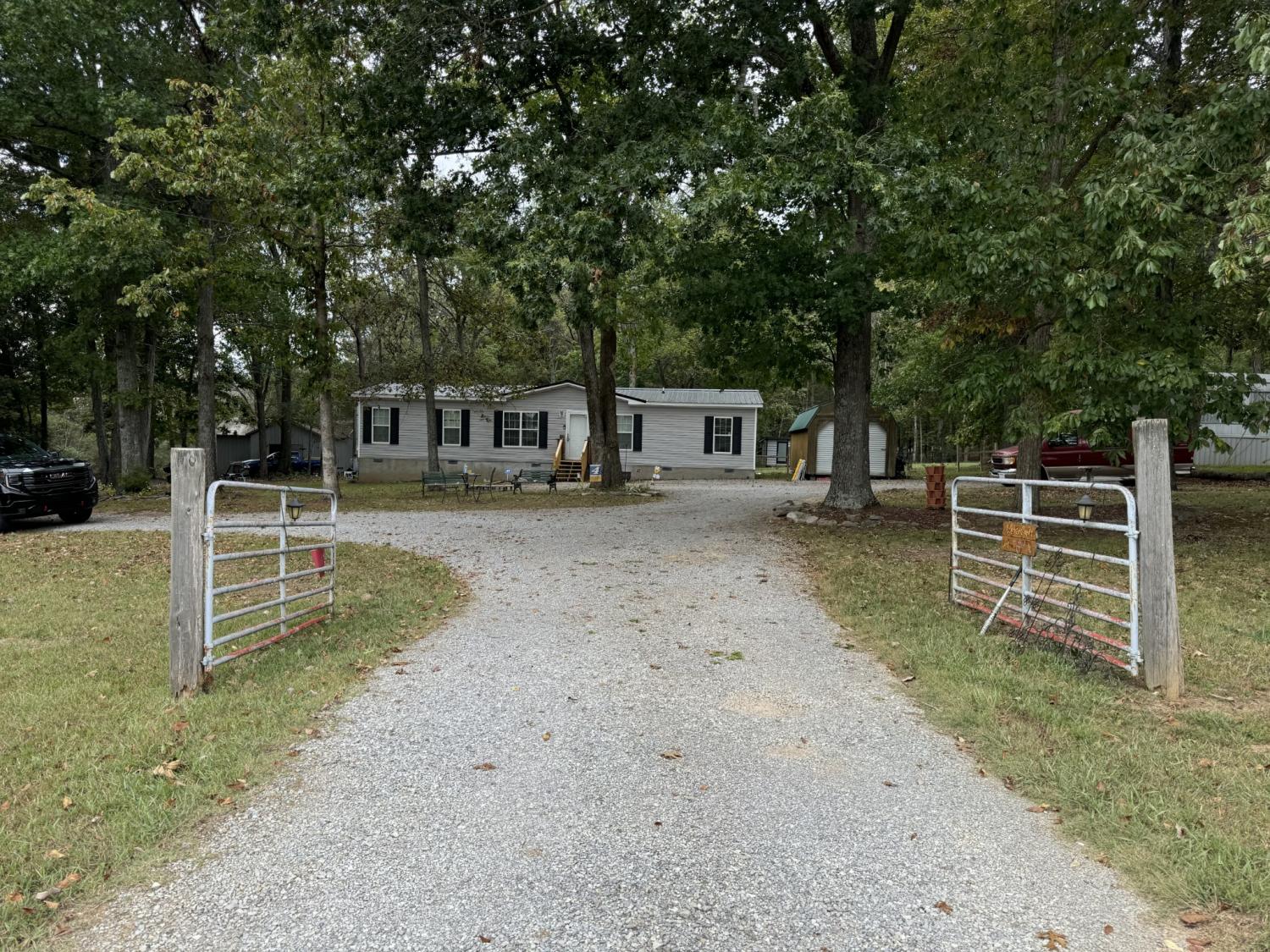 5555-Carthage-Hwy For Sale