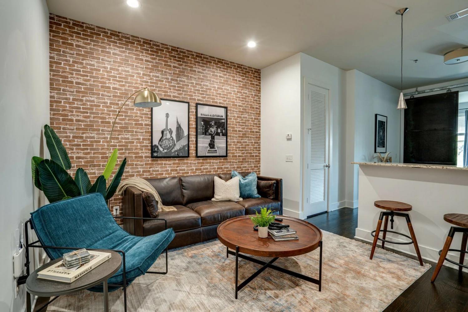 210-30th-Ave--N For Sale