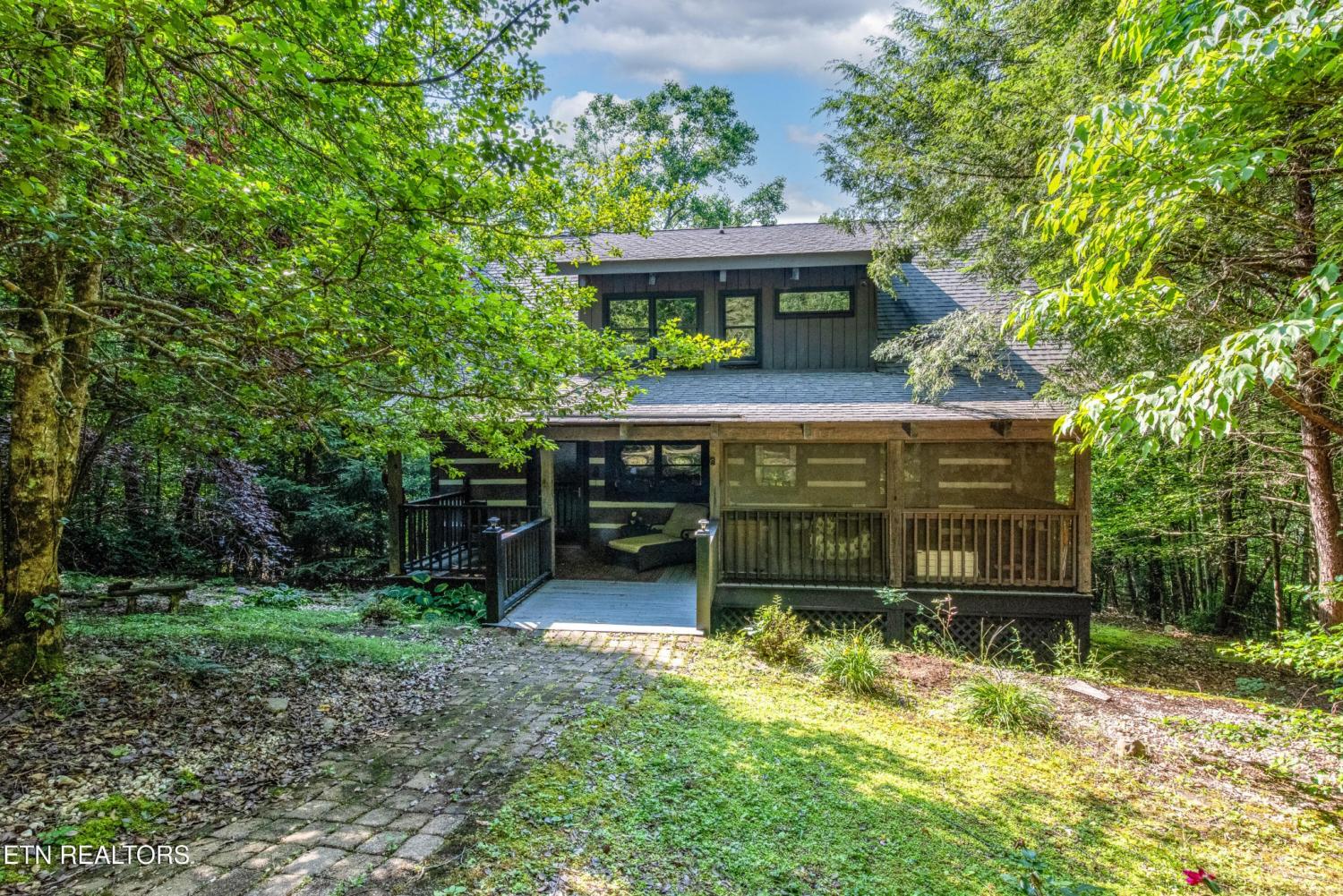 311-Domar-Drive For Sale