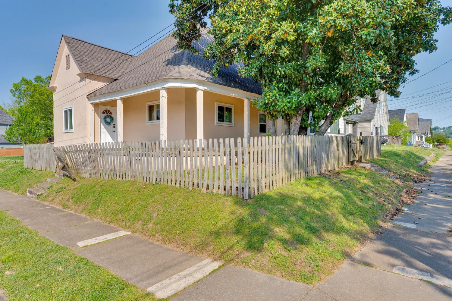 1601-Kirby-Avenue For Sale