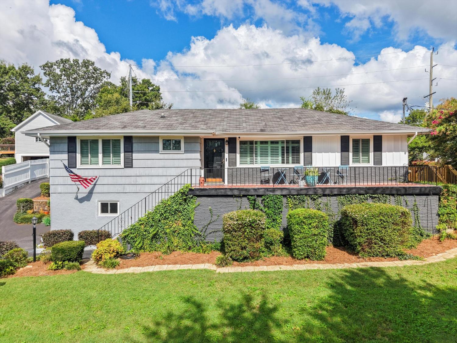 4003-Knollwood-Drive For Sale