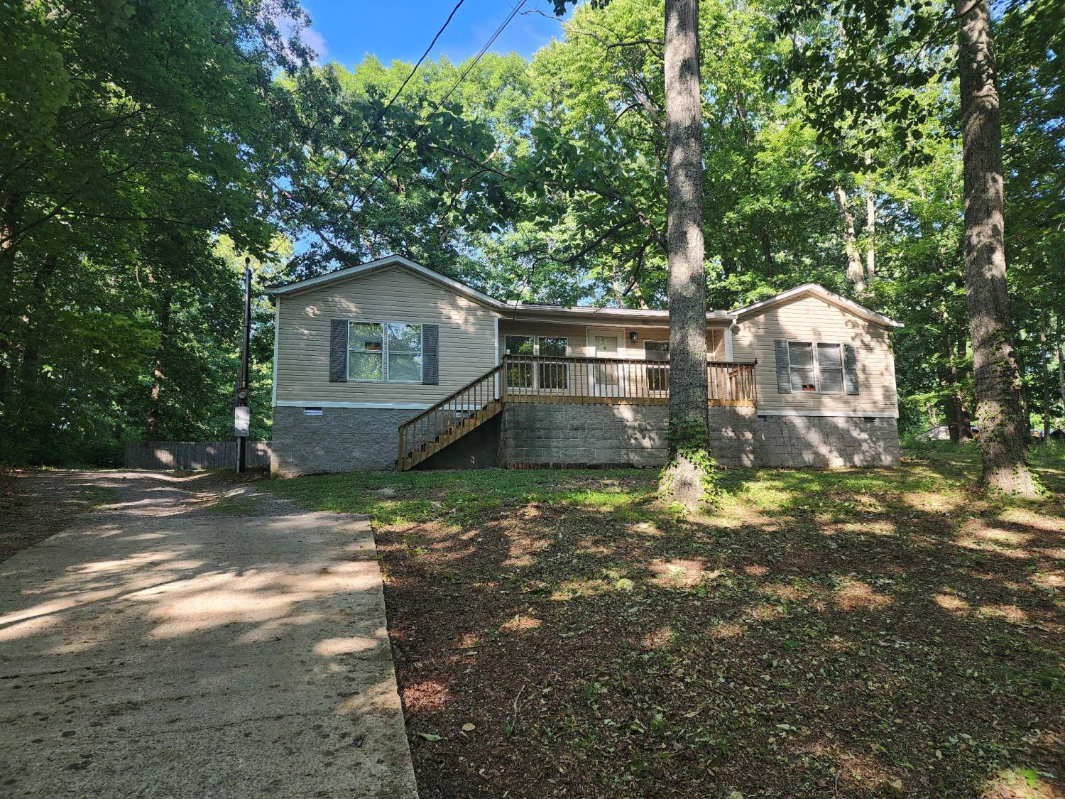 198-Neil-Dr For Sale