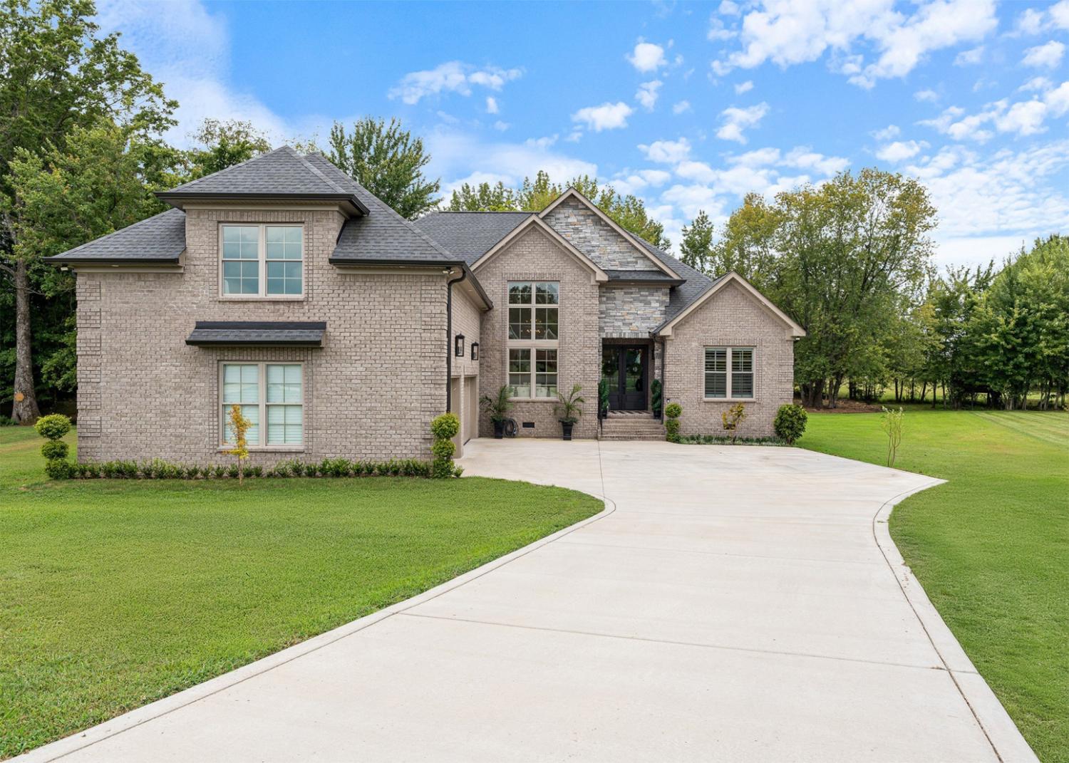 1030-Founders-Ln For Sale