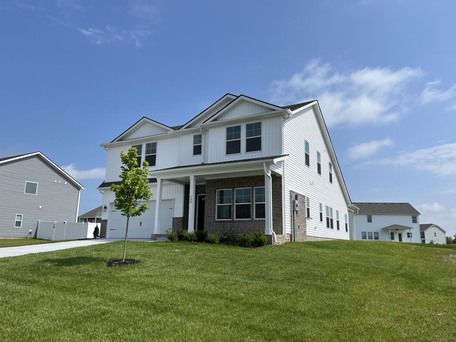 109-Model-Court For Sale