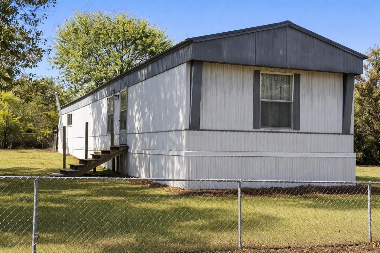 401-Horton-Lane--SE For Sale