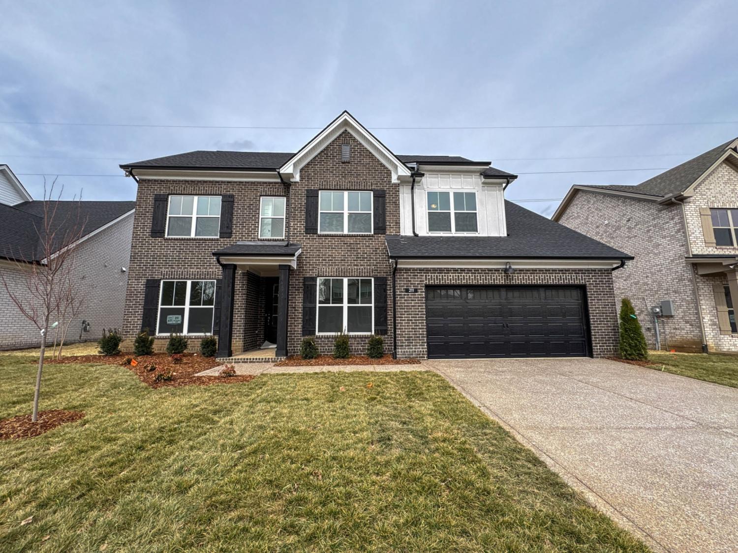 211-Settlers-Way For Sale