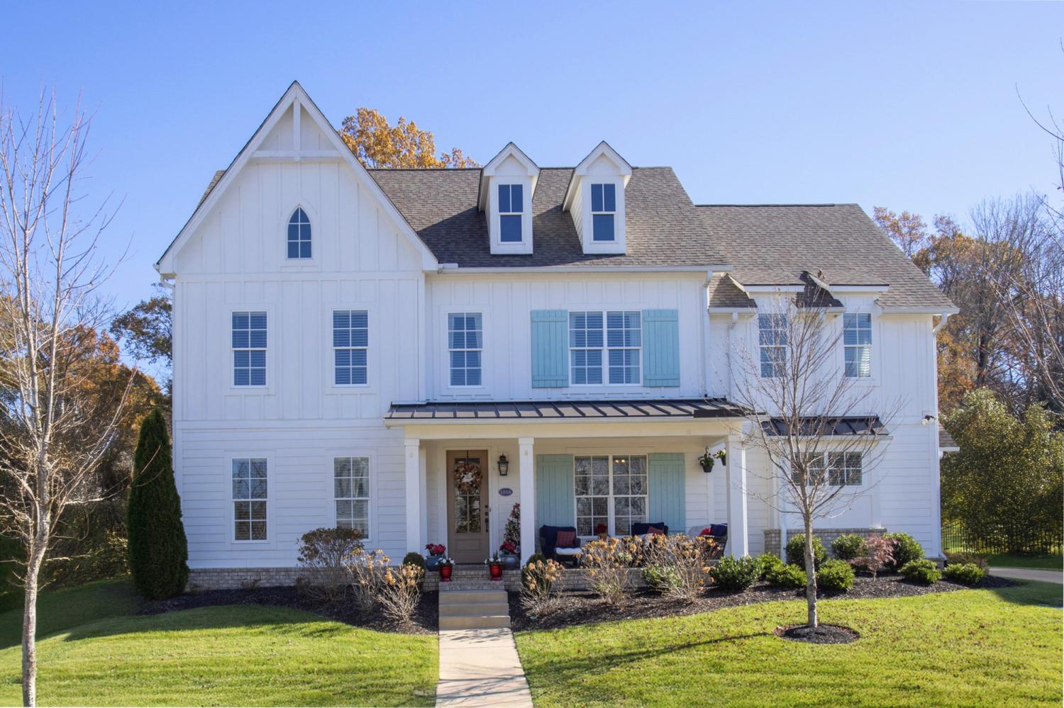 1056-Memorial-Dr For Sale