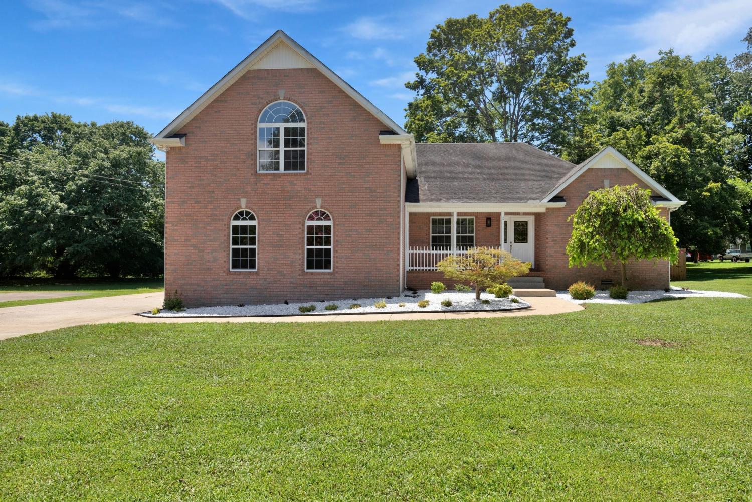 112-Lakewood-Cir For Sale