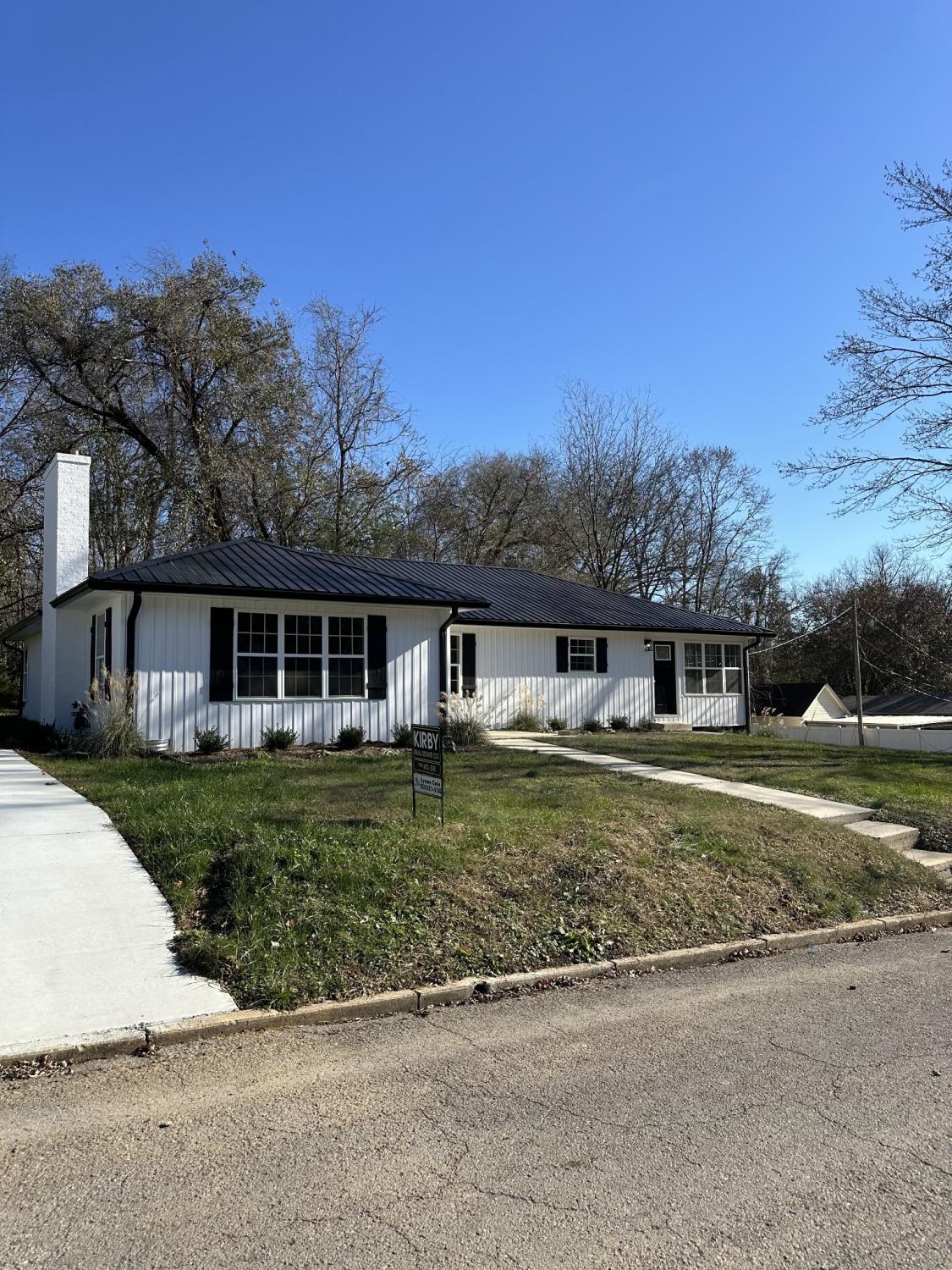 208-Lind-St For Sale