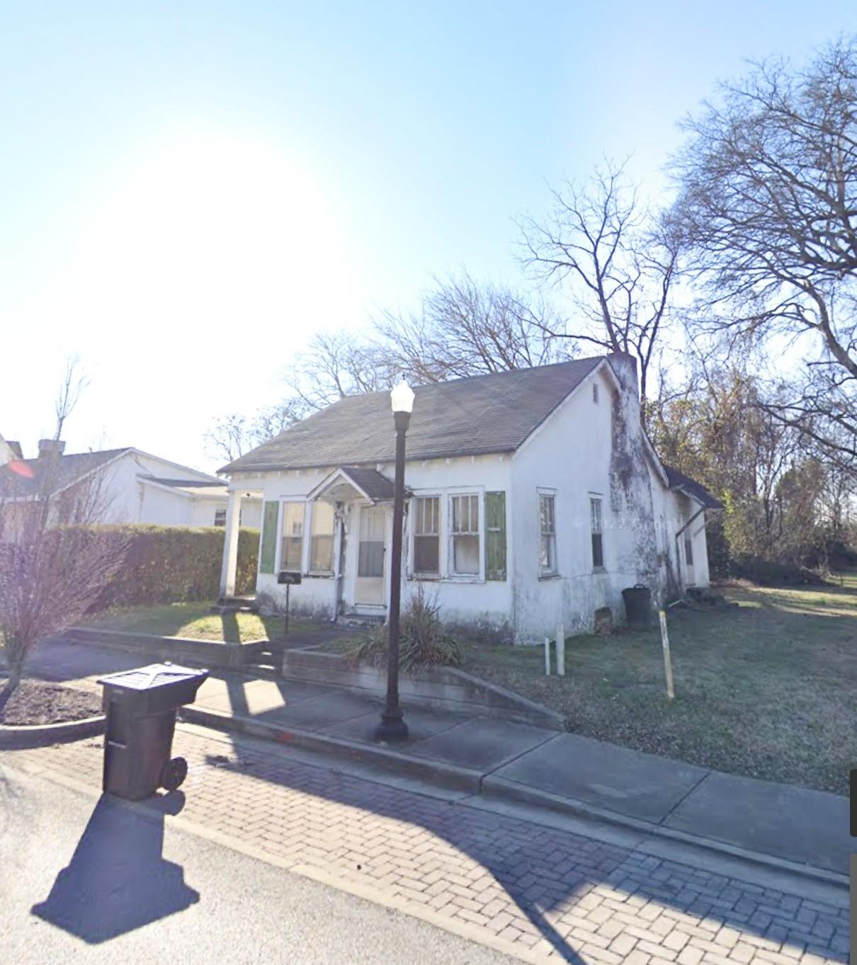 304-S-Maney-Ave--S For Sale
