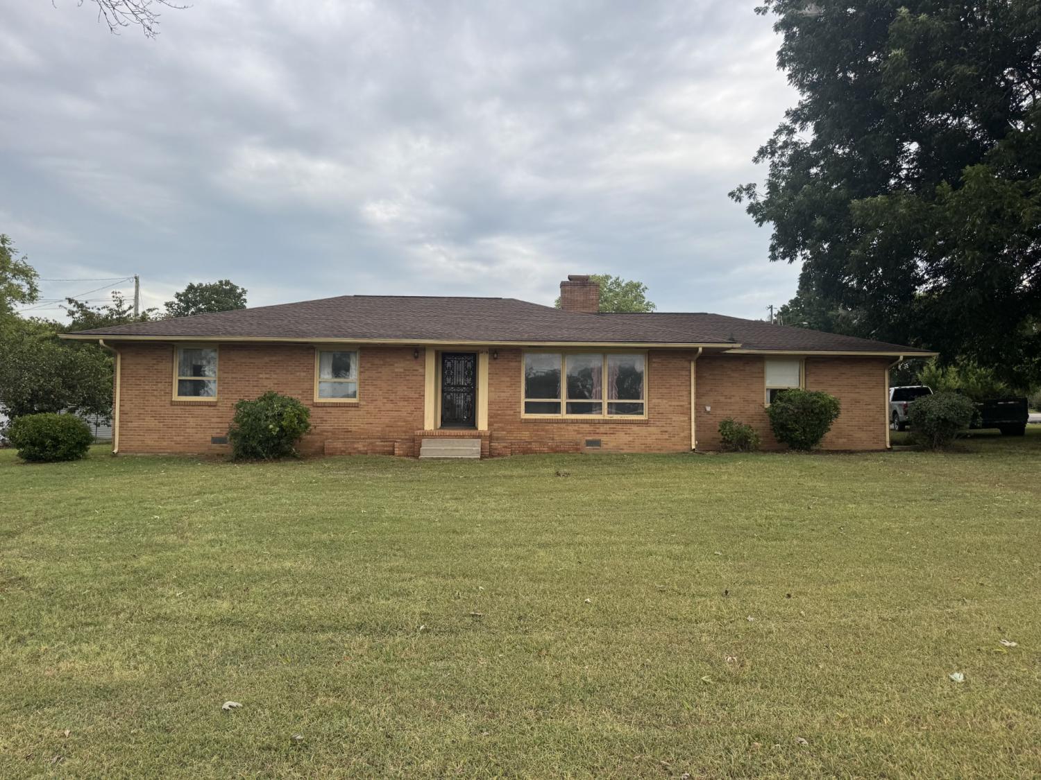 1409-Nashville-Hwy For Sale