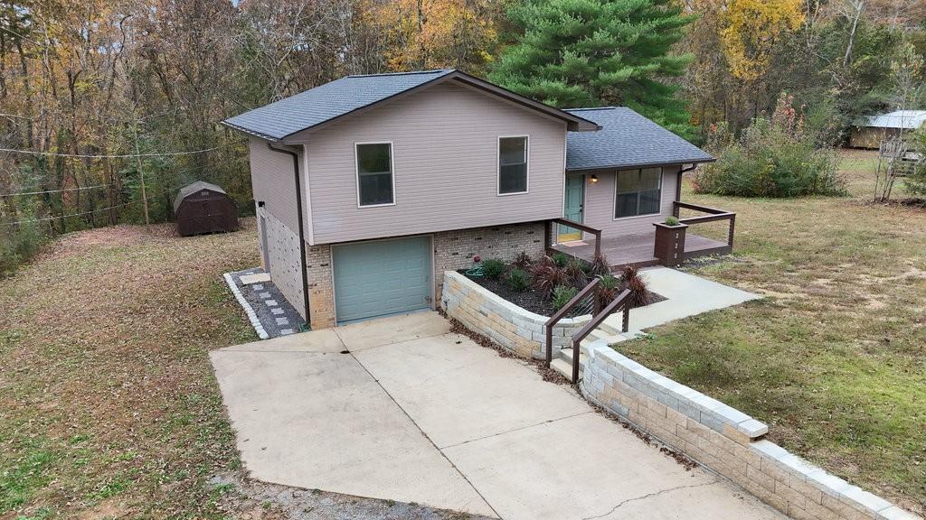 220-Ridgeside-Rd For Sale