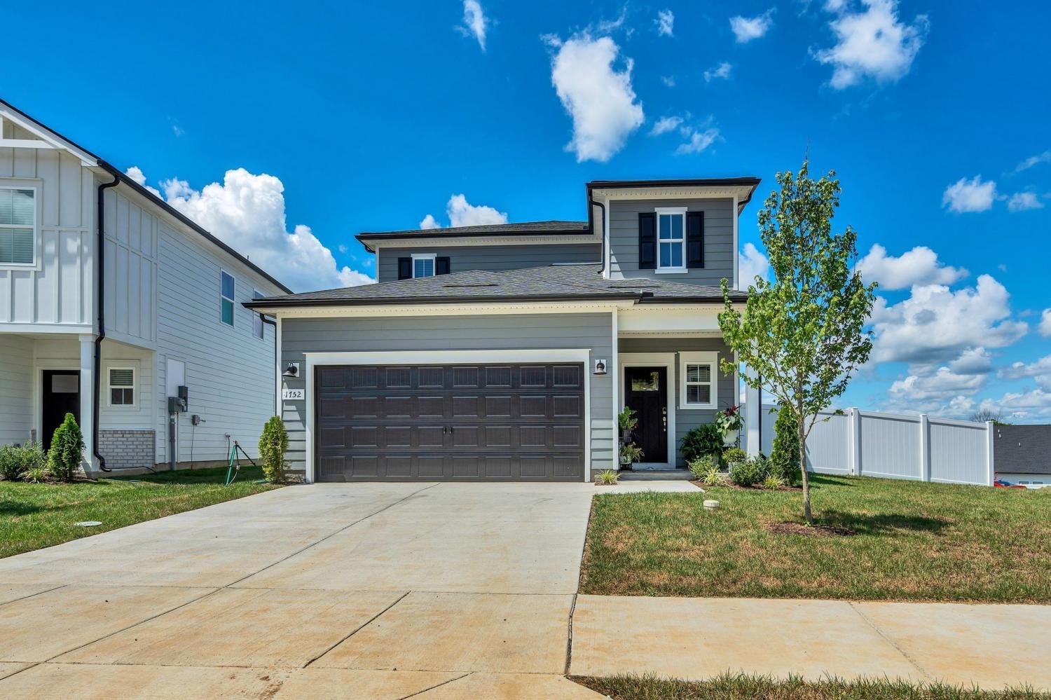 1752-Flora-Grv For Sale