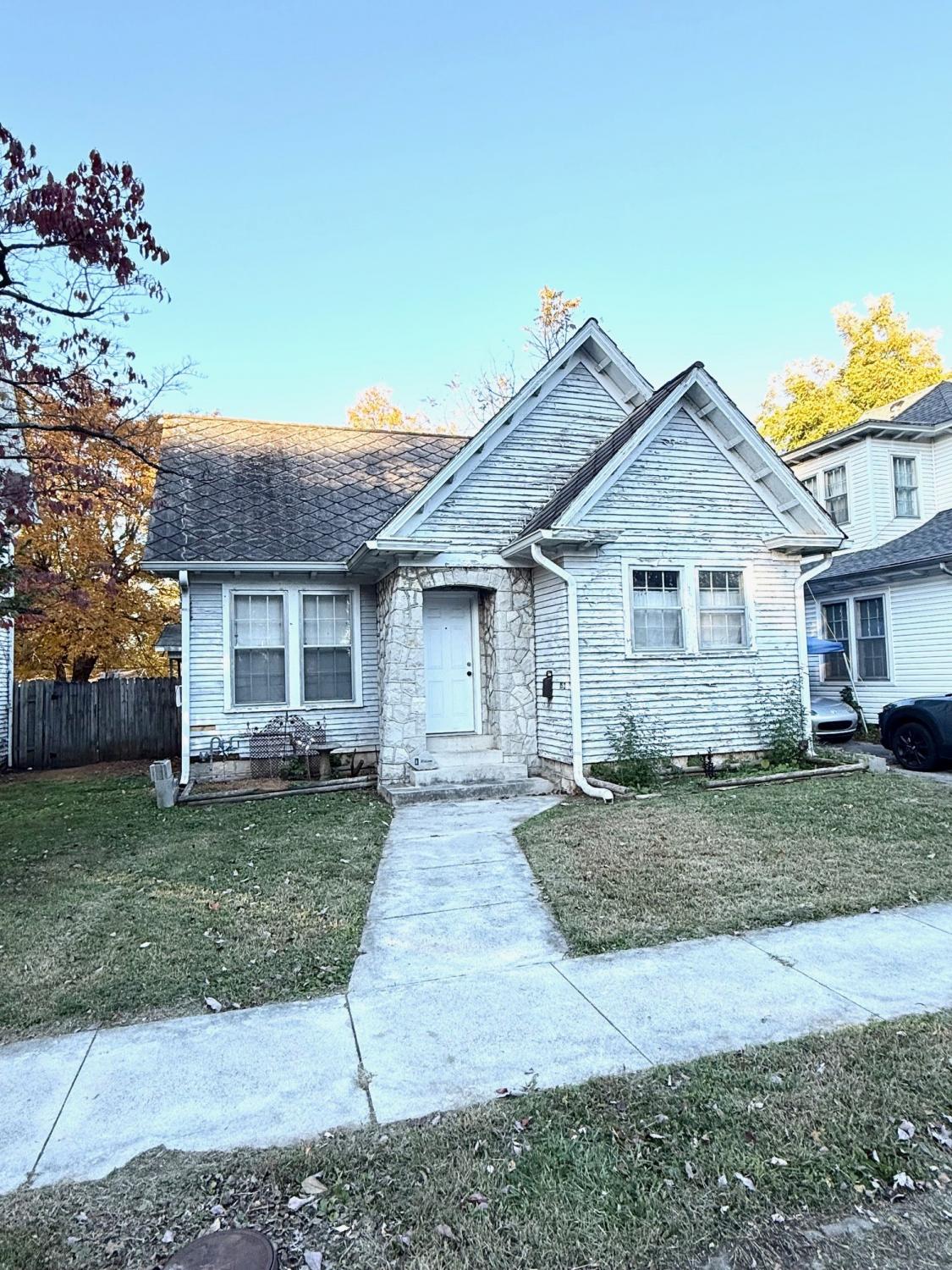 152-Alumni-Ave For Sale