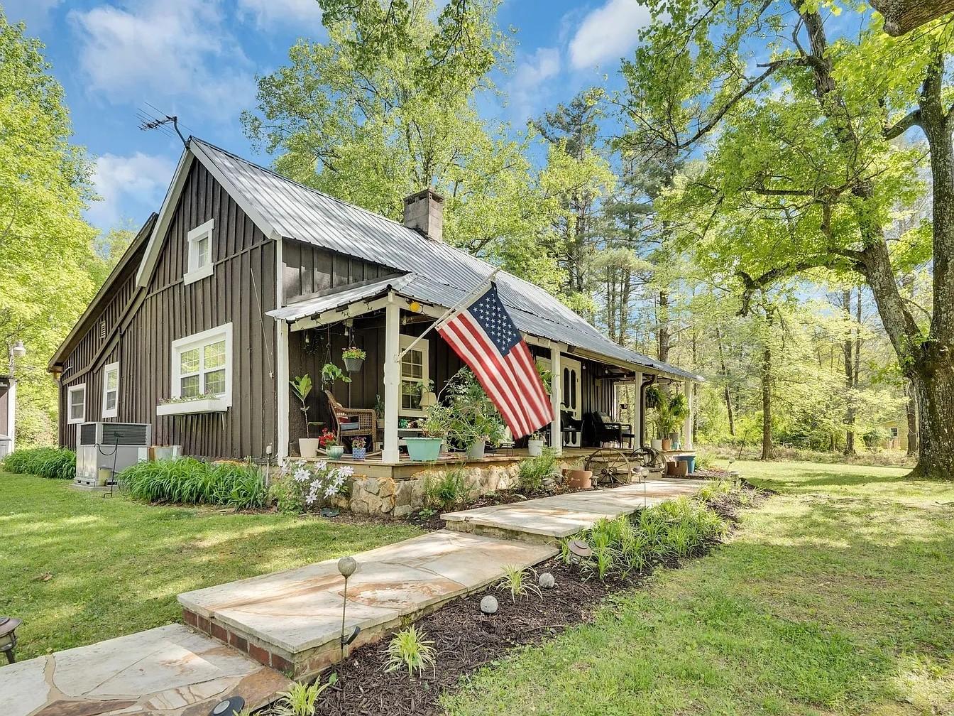 767-Sherwood-Rd For Sale