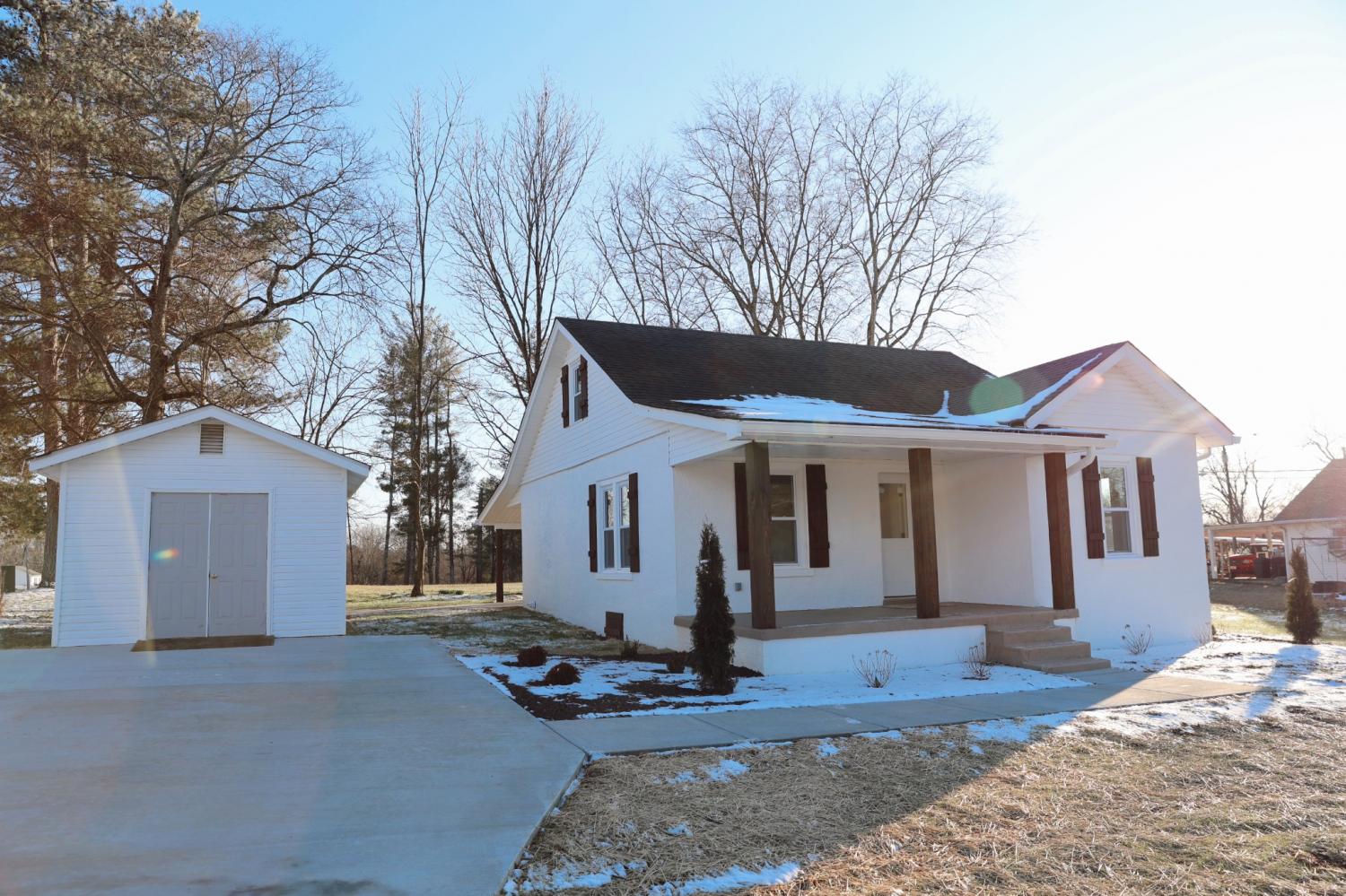 402-W-Commerce-St For Sale