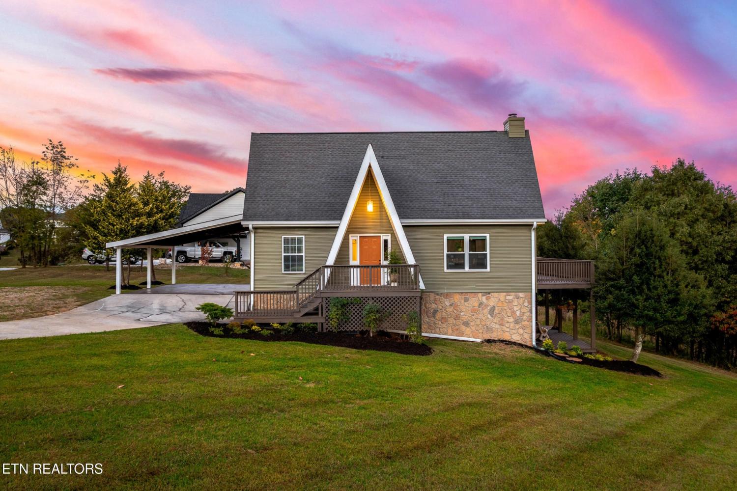 836-River-Cliff-Drive For Sale