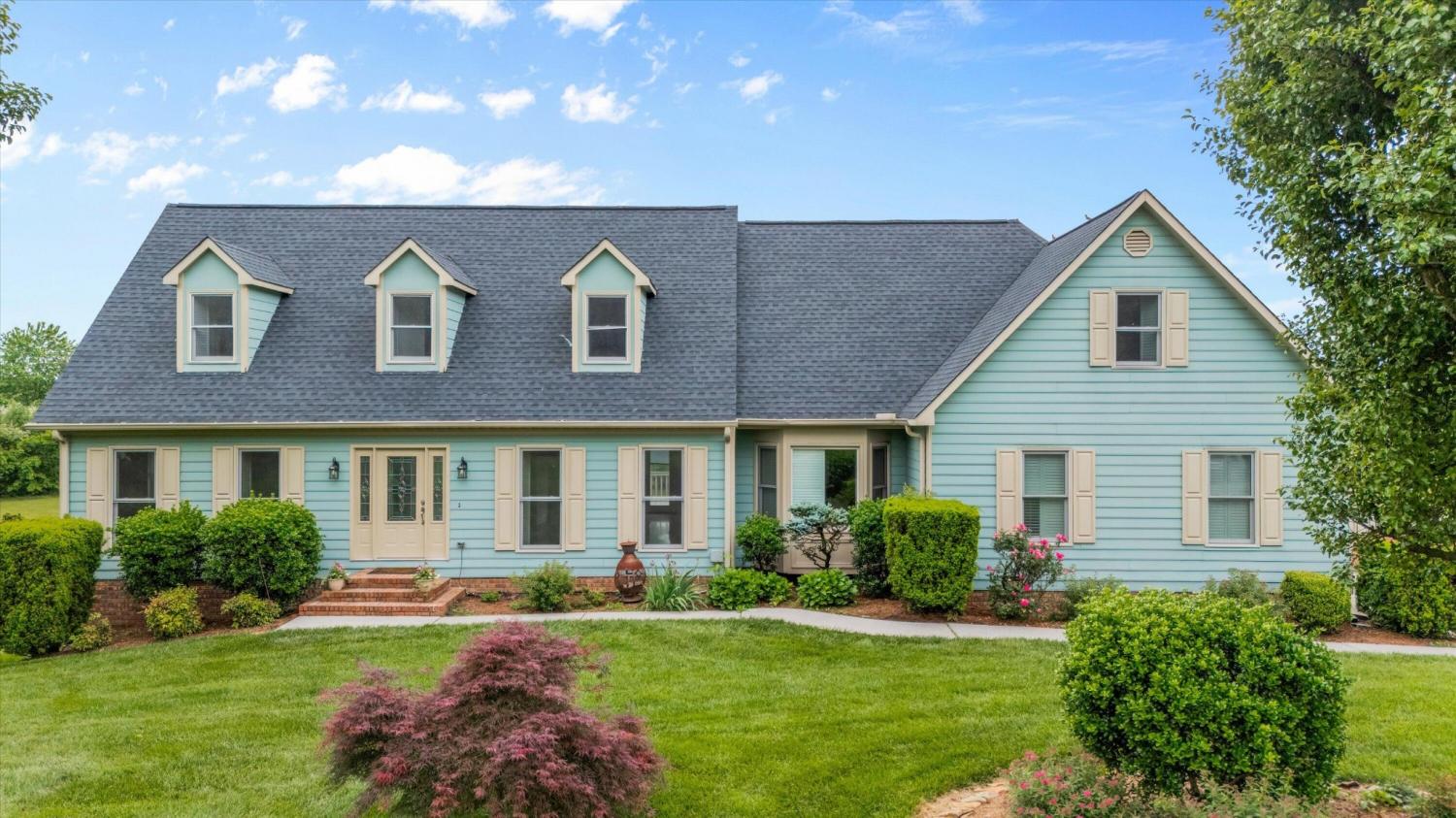 3054-Hawthorne-Street For Sale