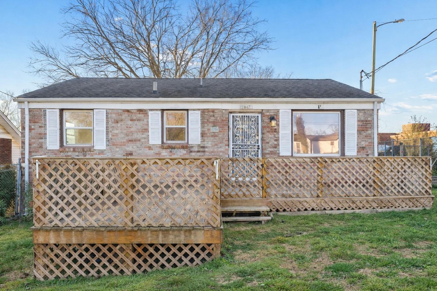 1847-25th-Ave--N For Sale